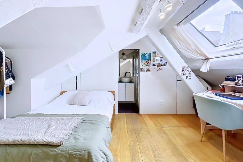 Charmant Duplex Place des Vosges - 4