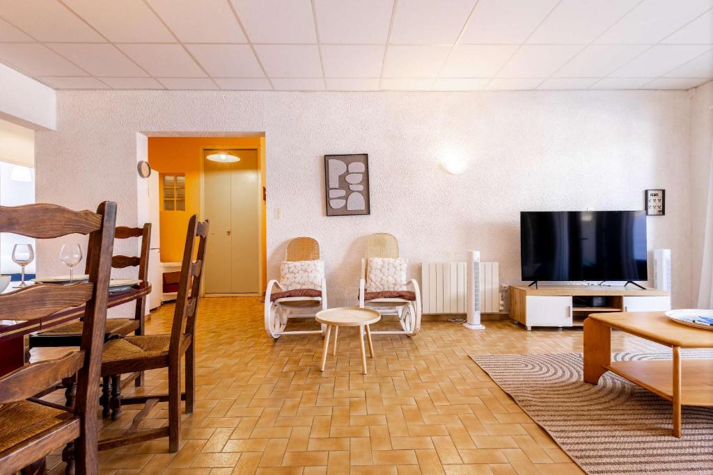 Single-storey apartment for 6 people in Valras-Plage close to the sea - 2