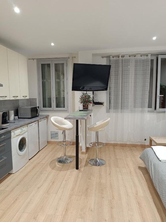 Garibaldi Studio near Port and Place du Pin Nice - 1