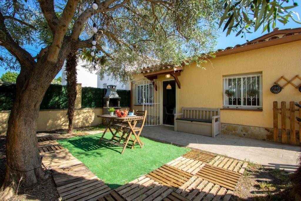 Pleno CENTRO, JARDIN al lado de la PLAYA, WIFI, barbacoa, CLIMA - 1