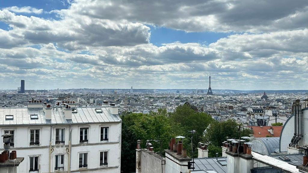 Eiffel Tower View from the Top Floor | Montmartre - 2