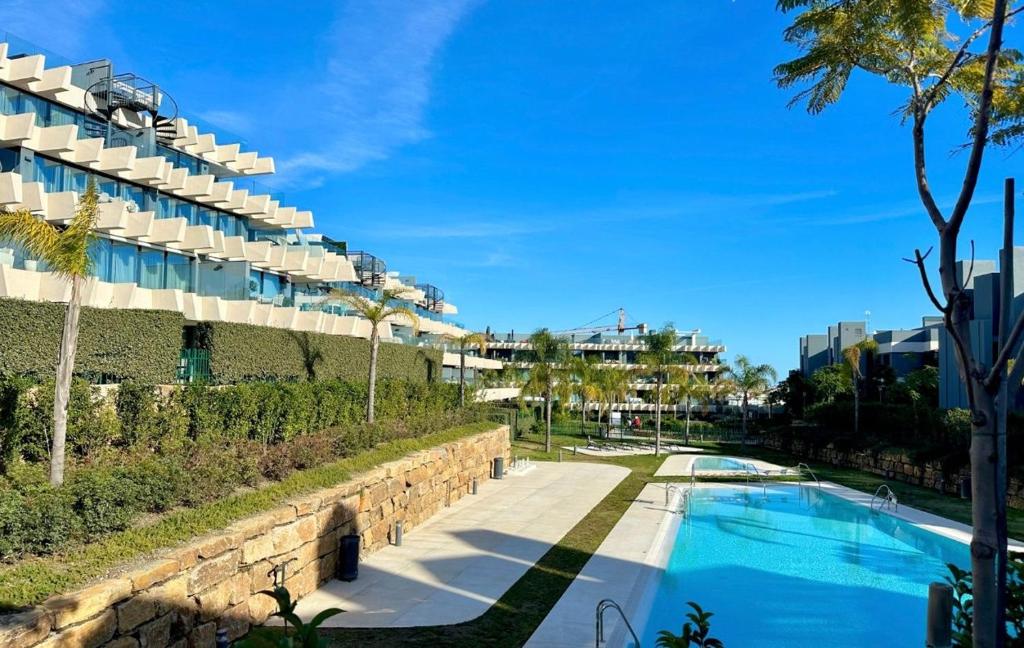 Modern Sea View 3 Bedroom Apartment - 1