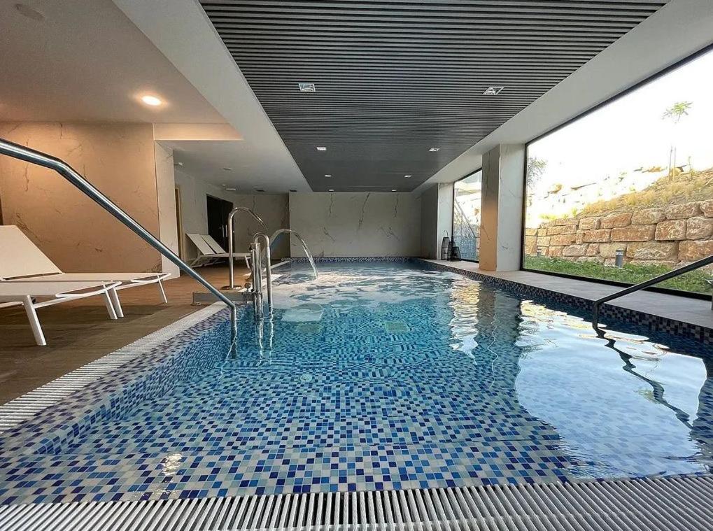 Modern Sea View 3 Bedroom Apartment - 3