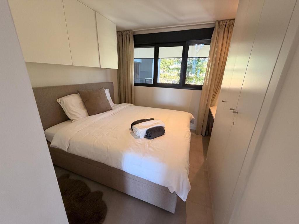 Modern Sea View 3 Bedroom Apartment - 5