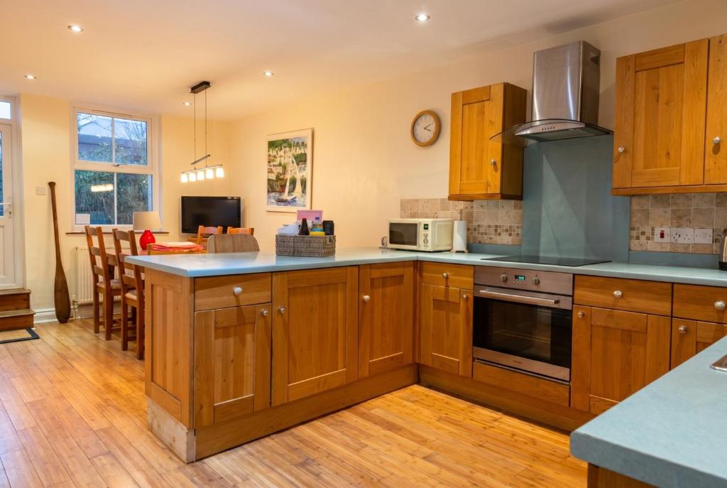 Clotted Cream Cottage, Ash, Dartmouth - photo 3