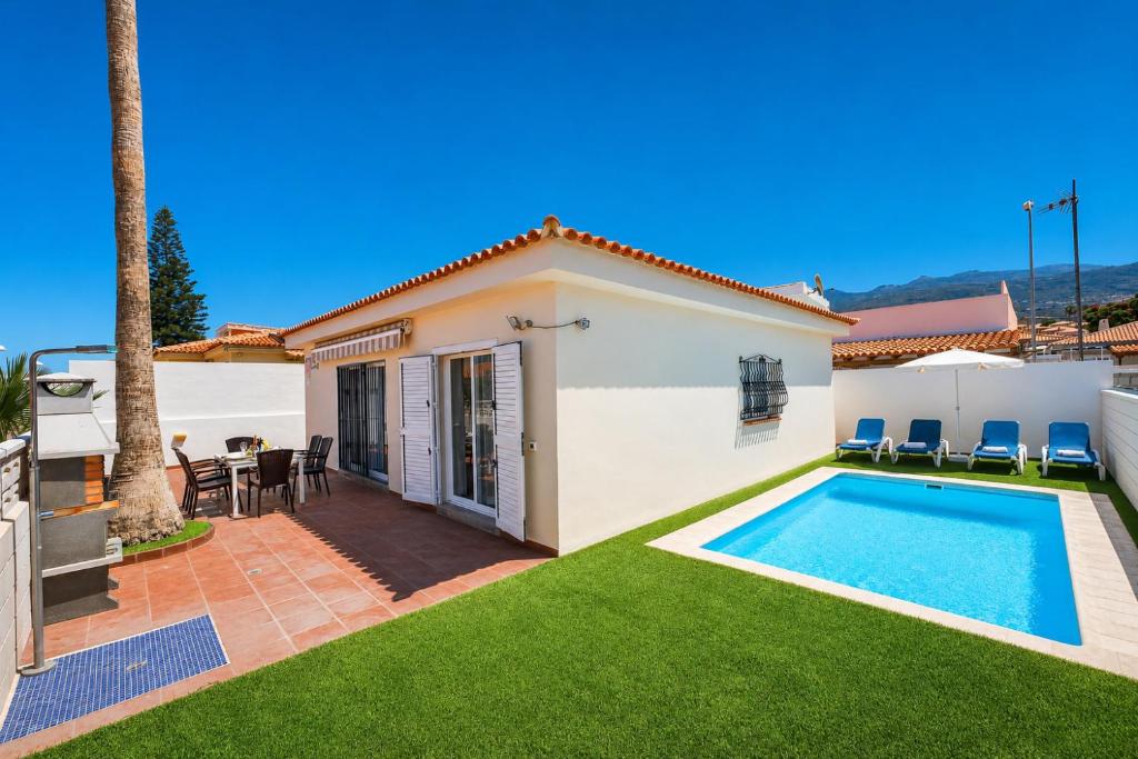 CHALET 83 con PISCINA PRIVADA - 2
