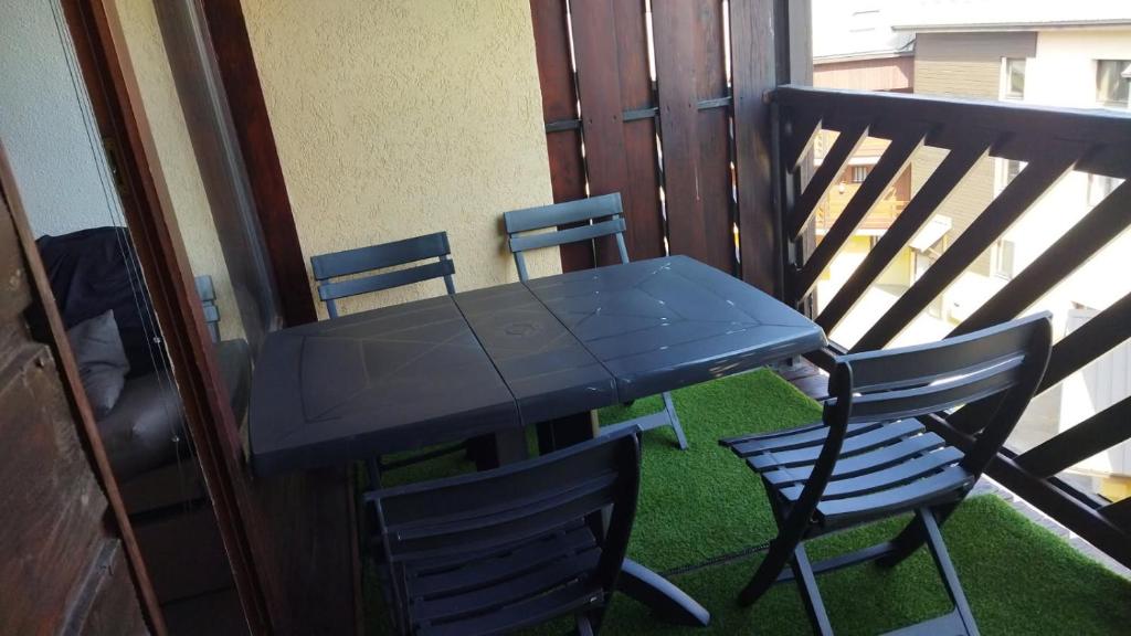 Location duplex avec balcon vue sur montagne - 4