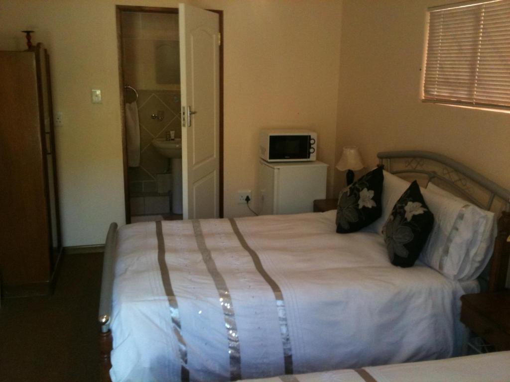Kelbricks Bed and Breakfast photo