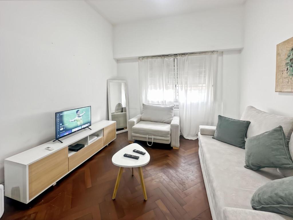 Charming 2-Bedroom Apartment in the Heart of Buenos Aires - 1