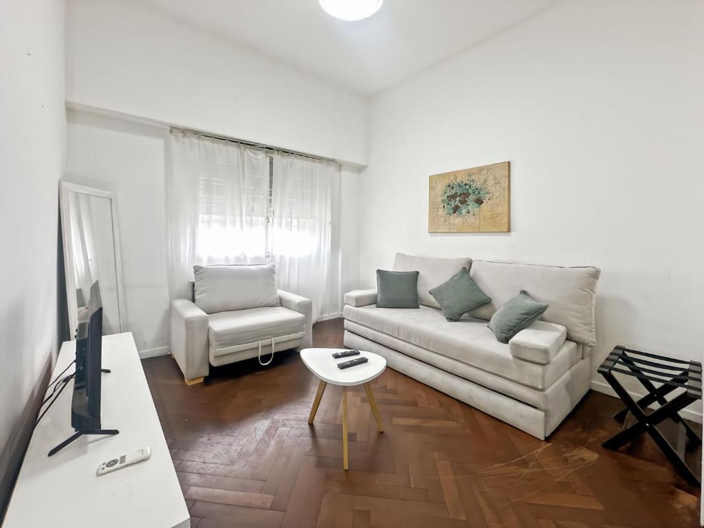 Charming 2-Bedroom Apartment in the Heart of Buenos Aires - 2