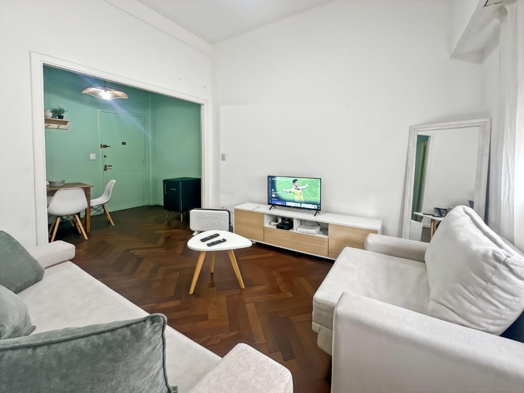 Charming 2-Bedroom Apartment in the Heart of Buenos Aires - 4