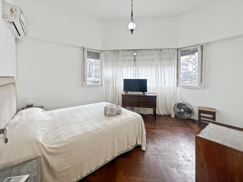 Charming 2-Bedroom Apartment in the Heart of Buenos Aires - 5