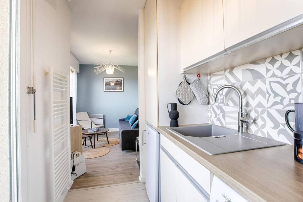 studio, les marines, cabourg, vue et acces plage - 5