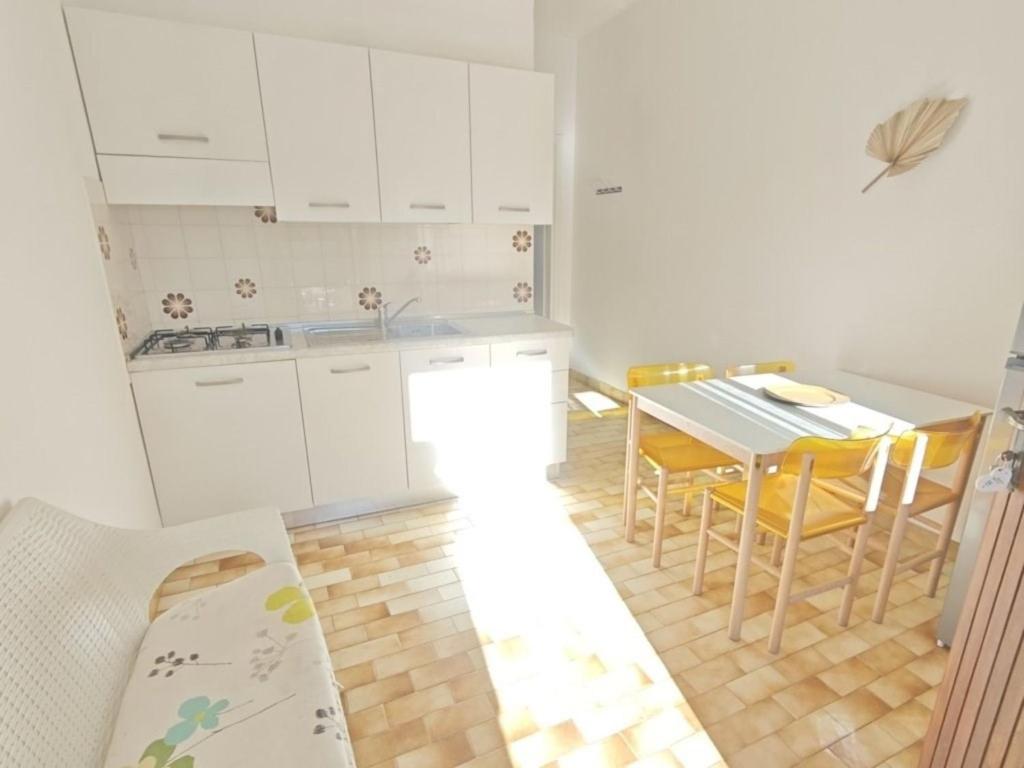 Apartment near beach and city centre - 2