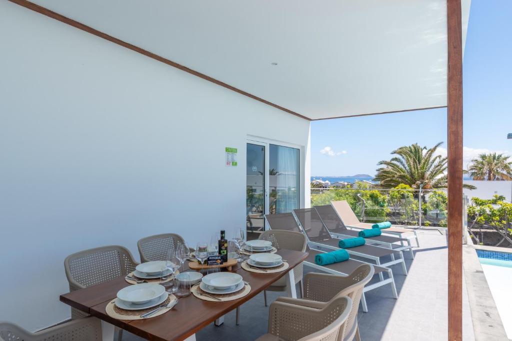 Ereza Villas Royal Deluxe Hoopoe- 9 - 4