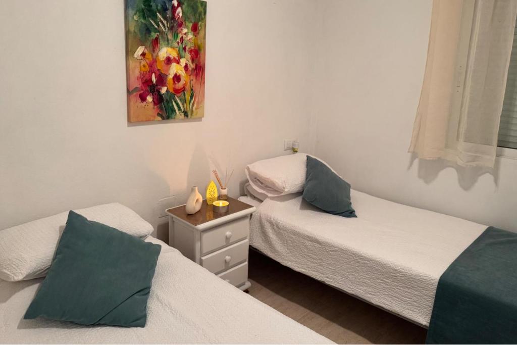 3 Bed Villa Sleeps 6 -Shared Pool -Private Terrace - 2