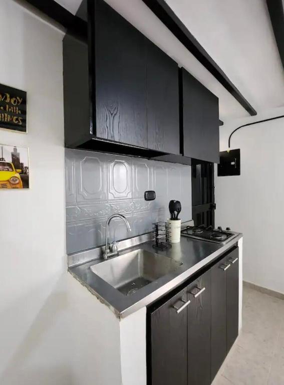 Candelaria Chill Loft wc Kitchen & AC in Medellin - 4