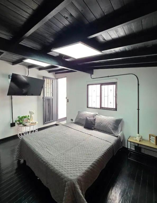 Candelaria Chill Loft wc Kitchen & AC in Medellin - 5