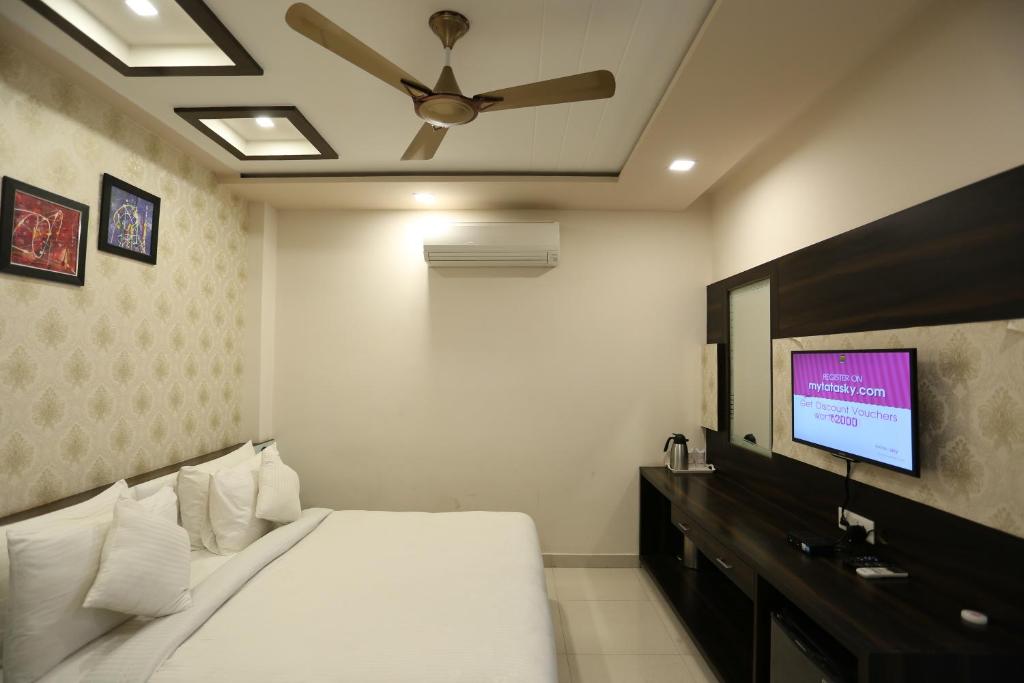 Hotel Ambience photo