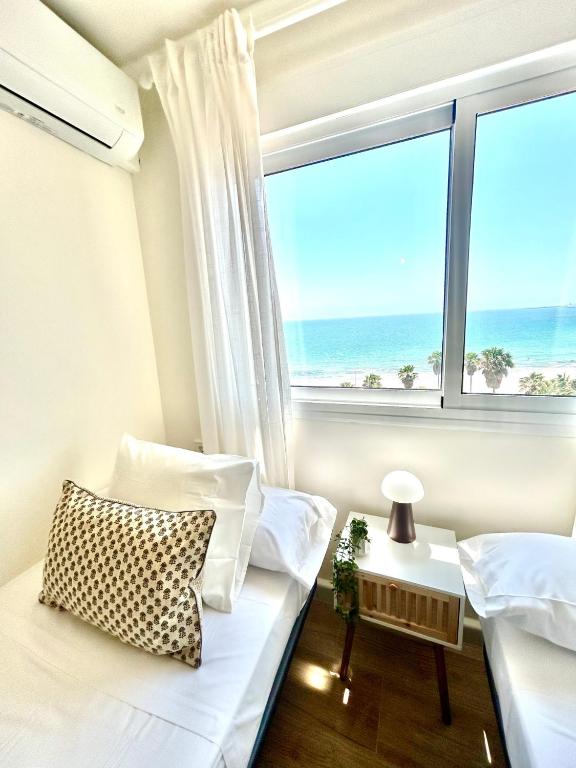 GATU Villa Salitre casa junto a la playa, parking gratis y vistas al Mar- Mayores de 22 años y familias - 3