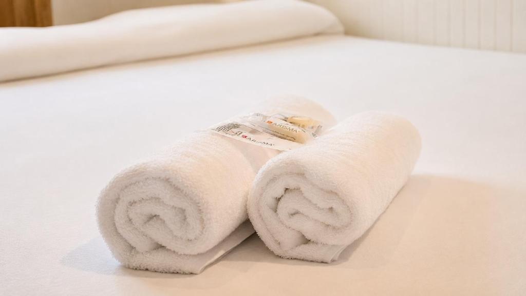 Steps from the Sea - The Mondial Suite - ML - 4