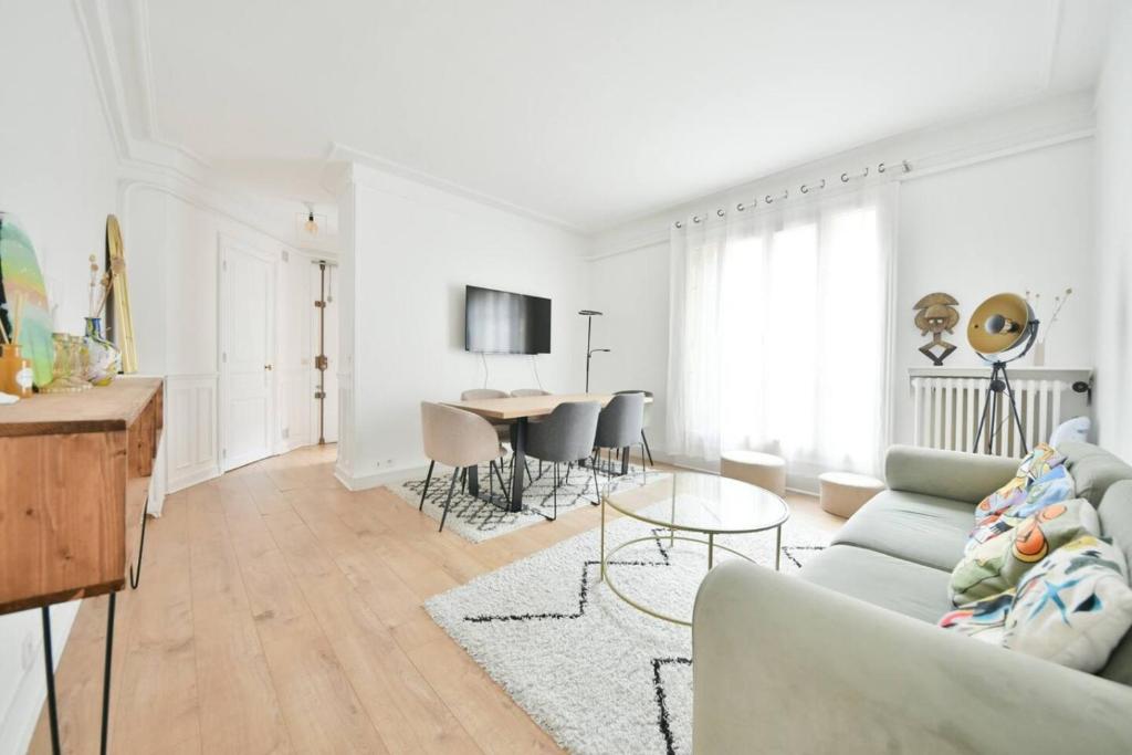 Newly furnished 2BR AC near Eiffel Tower - 4