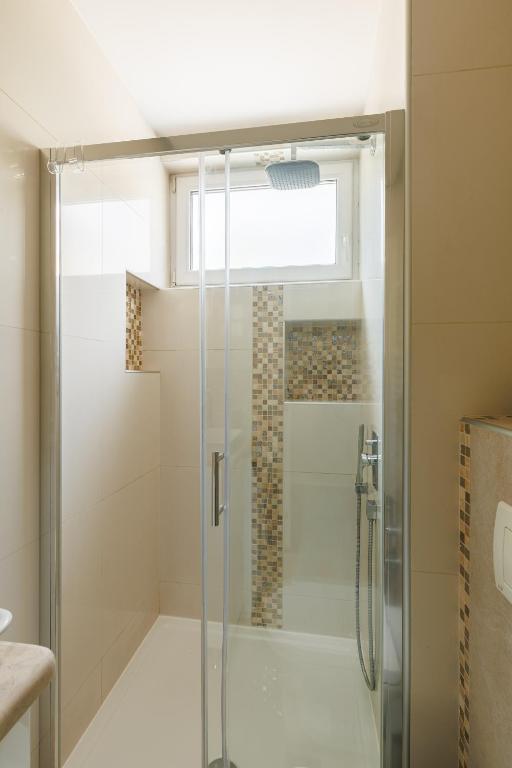 Modern & Fully equipped apartment near Sarajevo Bus station - 3