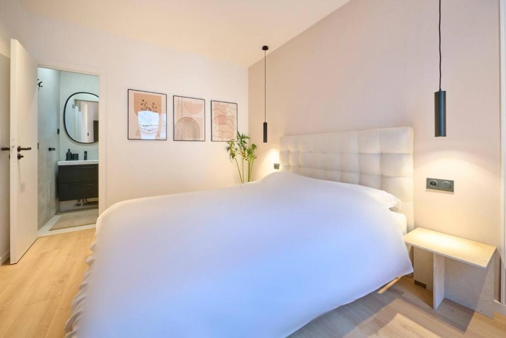 Chic Cozy 1BR Near Eiffel Tower Netflix and WiFi - 1