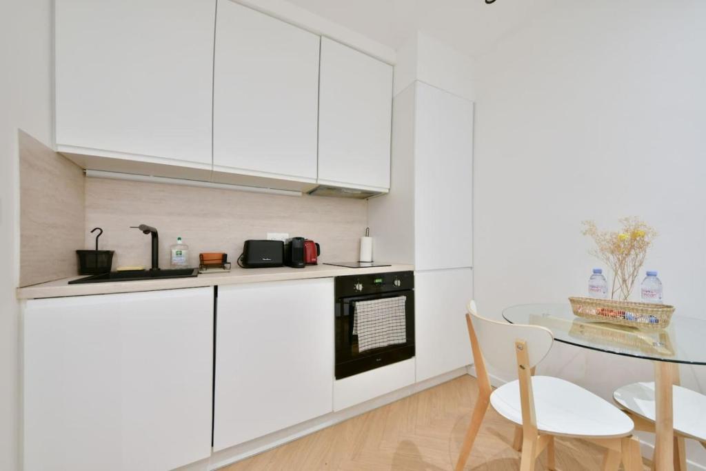 Cozy 1BR Getaway in the Heart of the City - 2