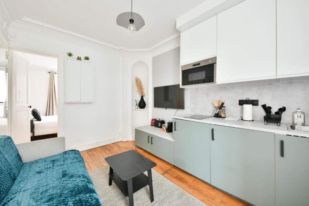 Cozy 1BR by Eiffel Tower and Seine Comfort Charm - 3