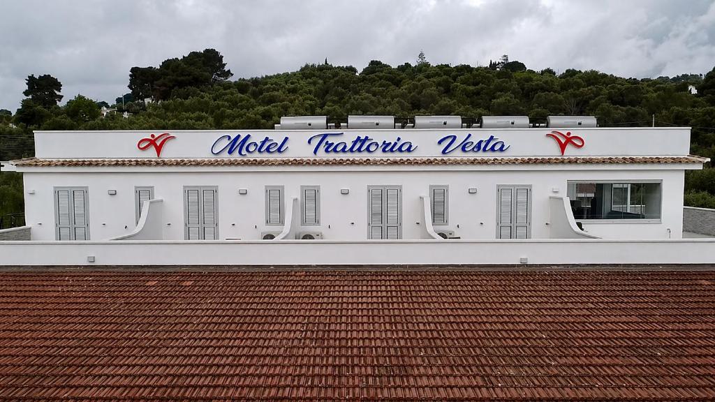 Vesta Motel - 4