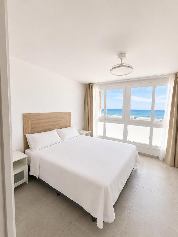 Carihuela Beachfront Apartments - 2
