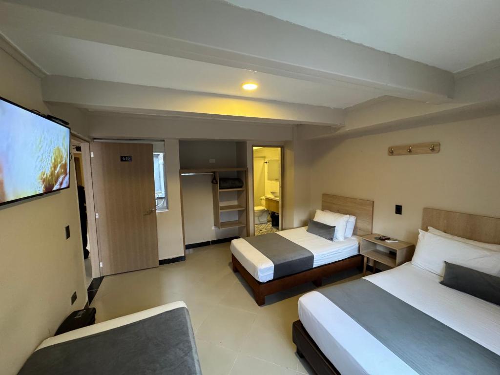 Hotel Medellín, Laureles la 70, Villa Real - 5