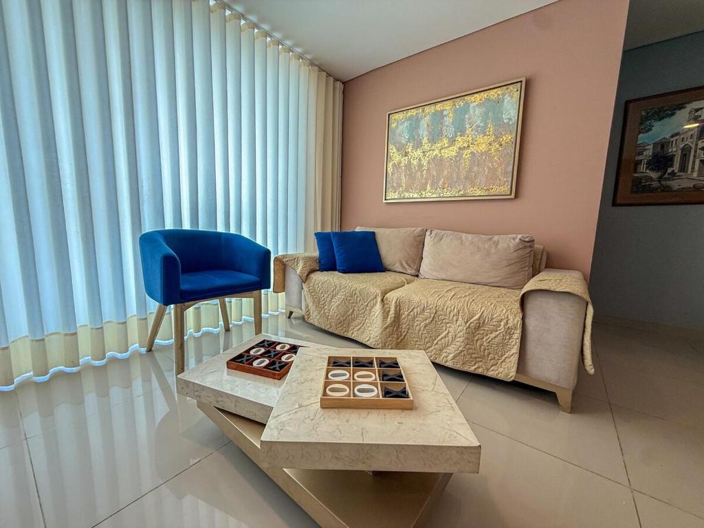 Apartment Near Downtown and the Beach - 1