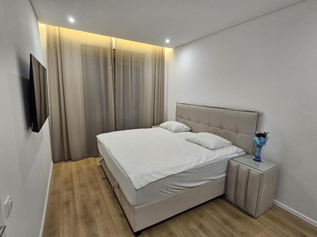 Luxury Airport Residence - Private Jacuzzi&Terrace - 3