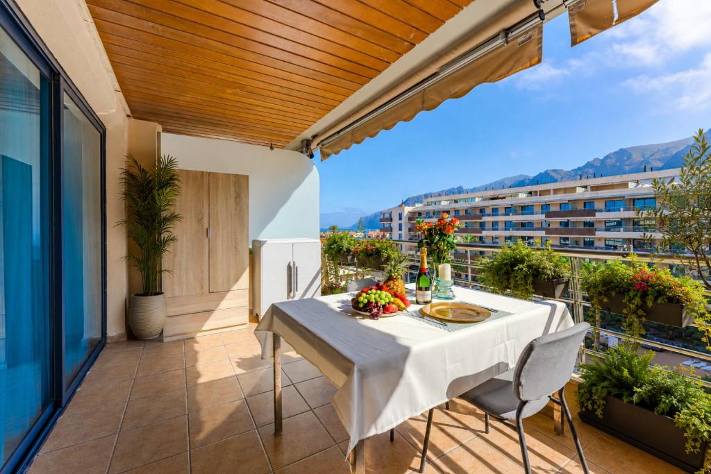Oceanview Apartment - Large Terrace - Pool & Jacuzzi - Top Floor - Los Gigantes - 3