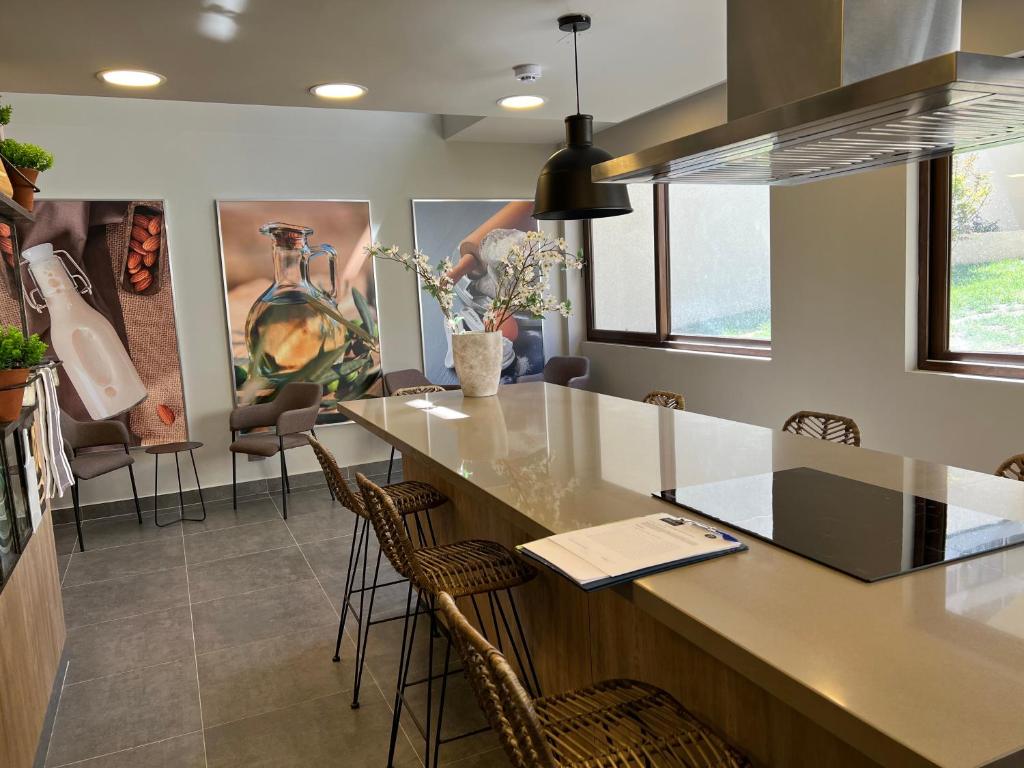 Exclusivo y Comodo departamento en Av las Condes - 5