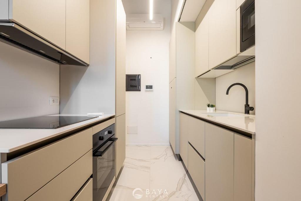 Marina Heritage - 90m from Via Roma Waterfront - 2