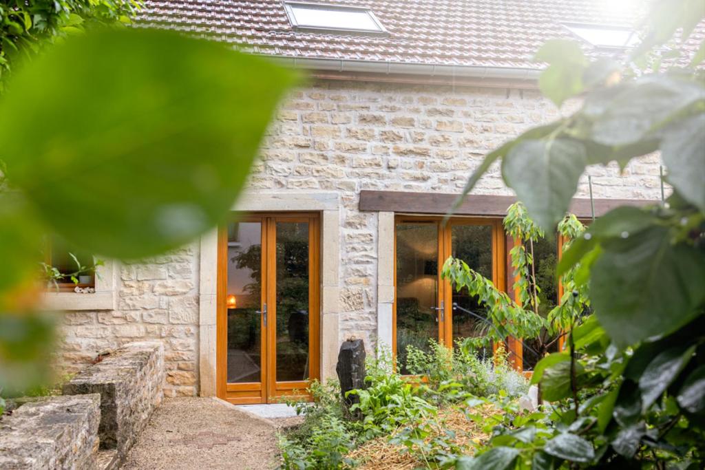 Suite Zen avec coin salon et vue sur jardin - 5
