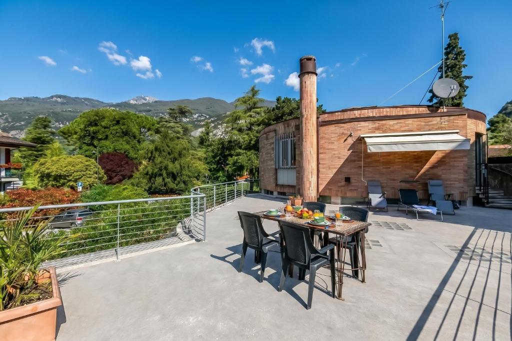 The Arco Round House - Happy Rentals - 1