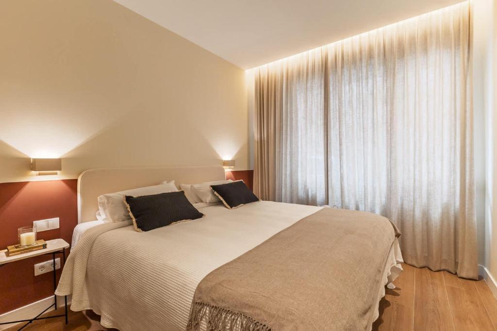 SariStays Valencia Terraza Deluxe L - 4