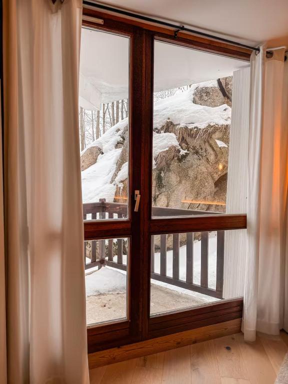 Cocon rénové avec balcon au cœur des Pyrénées - 3