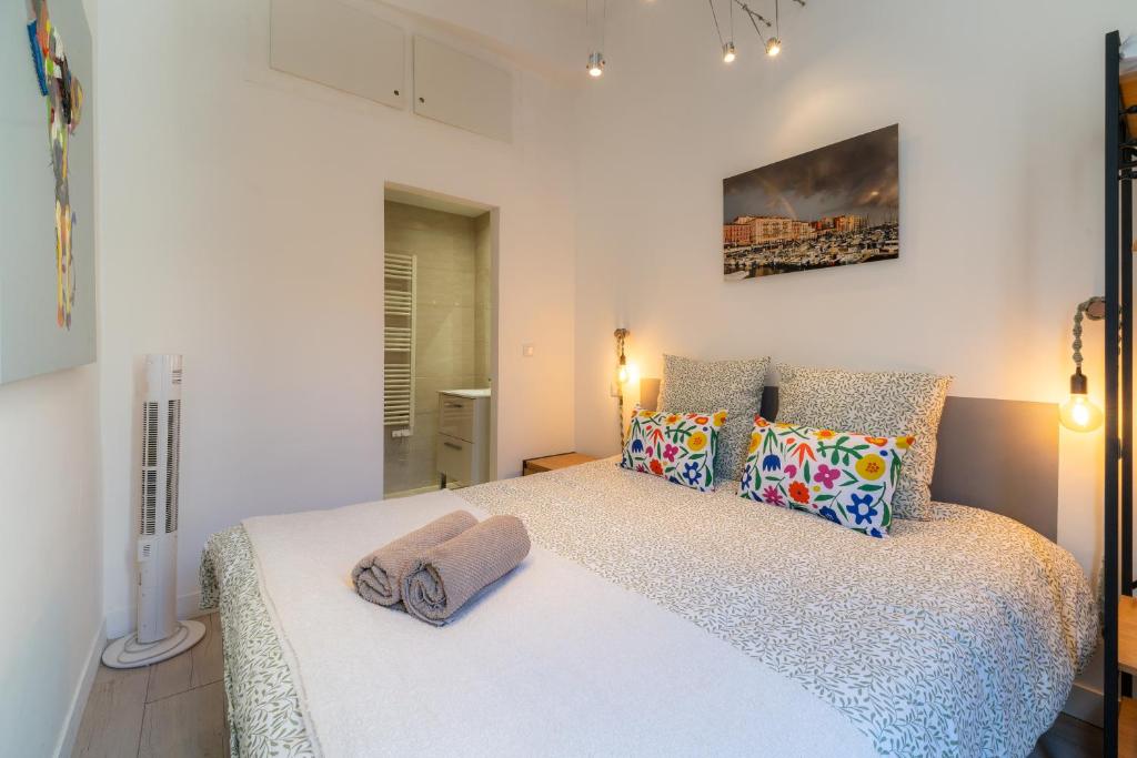 Old Town Nice, 2 bedrooms & 2 bathrooms,Quiet, AC for 4 people - 2