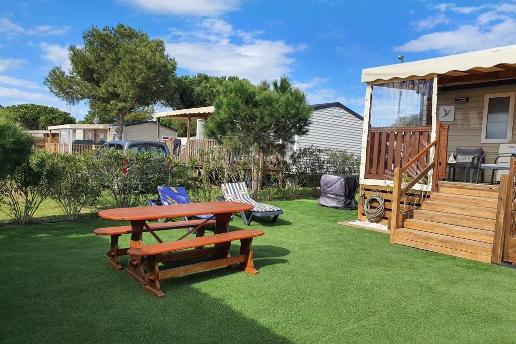 Mobilhome 3 chambres avec terrasse et magnifique jardin - 1