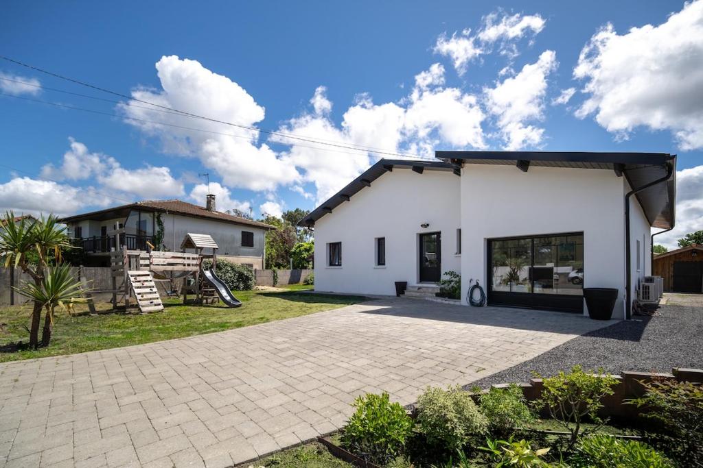 Magnifique maison, spacieuse, à 3mn du Lac - 4