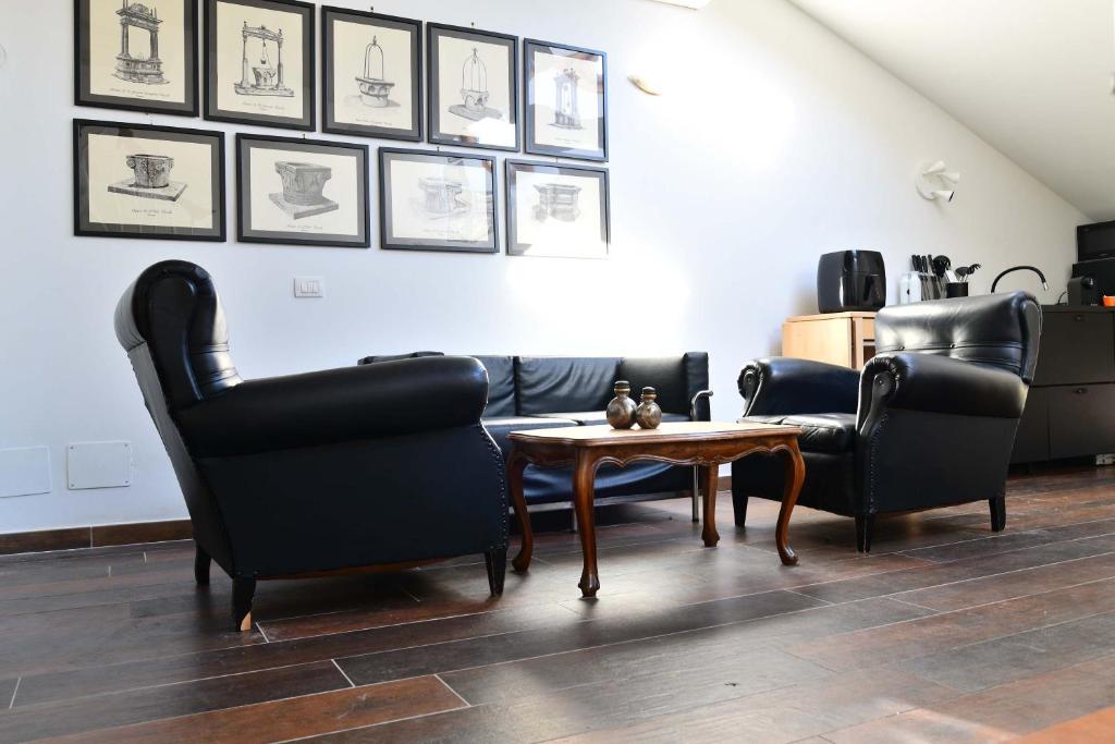 GuestHost - Mansarda San Vitale Charming Studio - 2