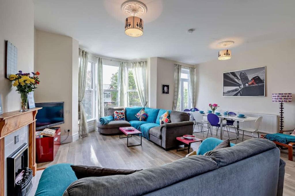 Dizzy Heights, Swanage - pet-friendly stay