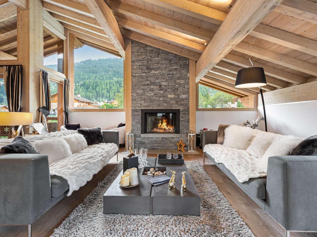 Chalet de luxe avec piscine et spa à Courchevel - FR-1-568-6 - 1