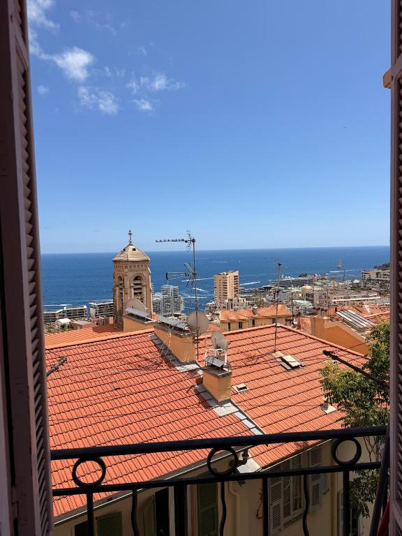 Seaview Apartment with 1 Bedroom - Next to Monaco - 1