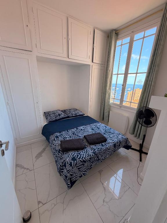 Seaview Apartment with 1 Bedroom - Next to Monaco - 4